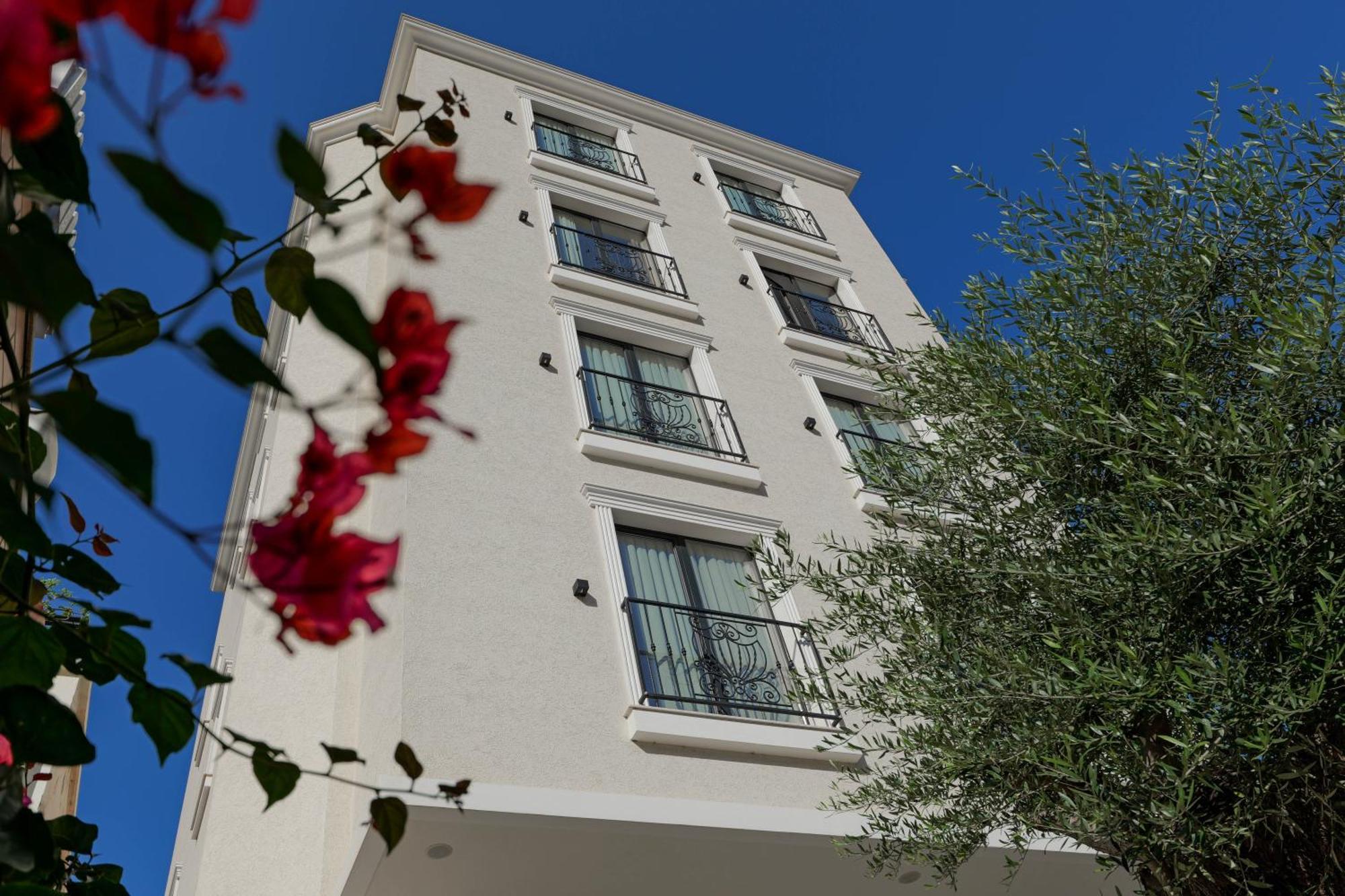 Hotel Central Vlore Ngoại thất bức ảnh