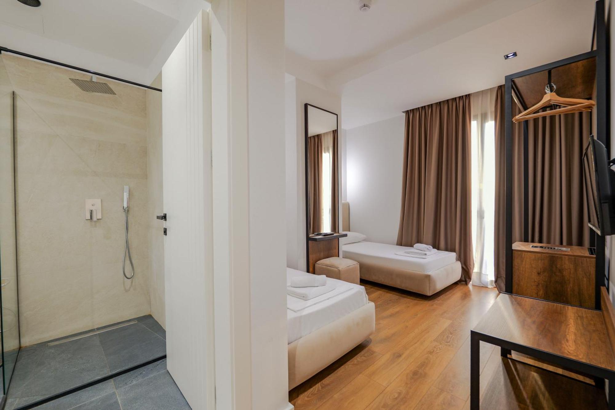 Hotel Central Vlore Ngoại thất bức ảnh