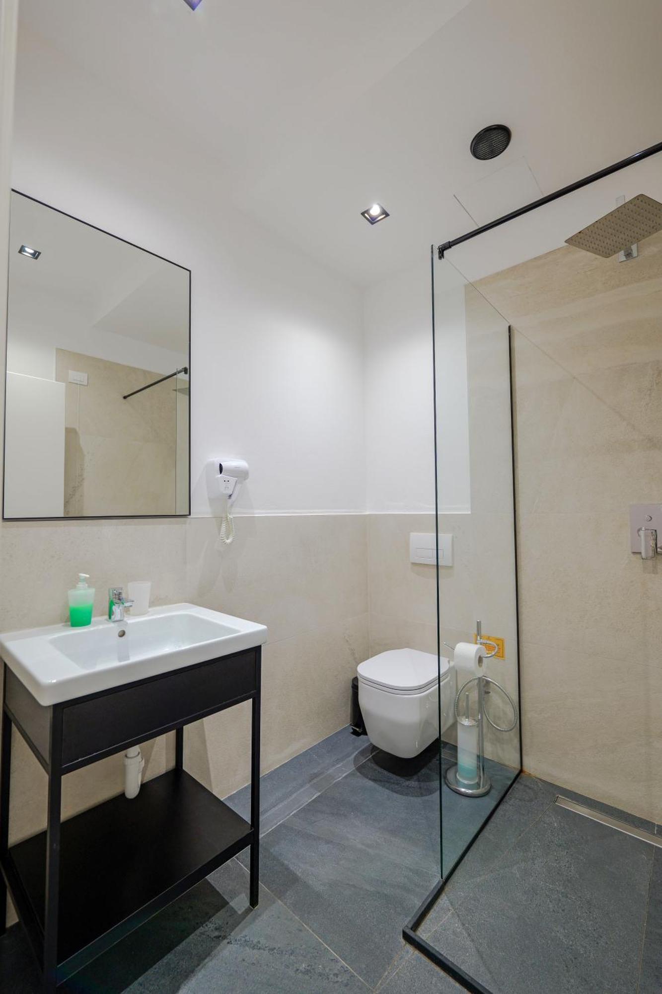 Hotel Central Vlore Ngoại thất bức ảnh