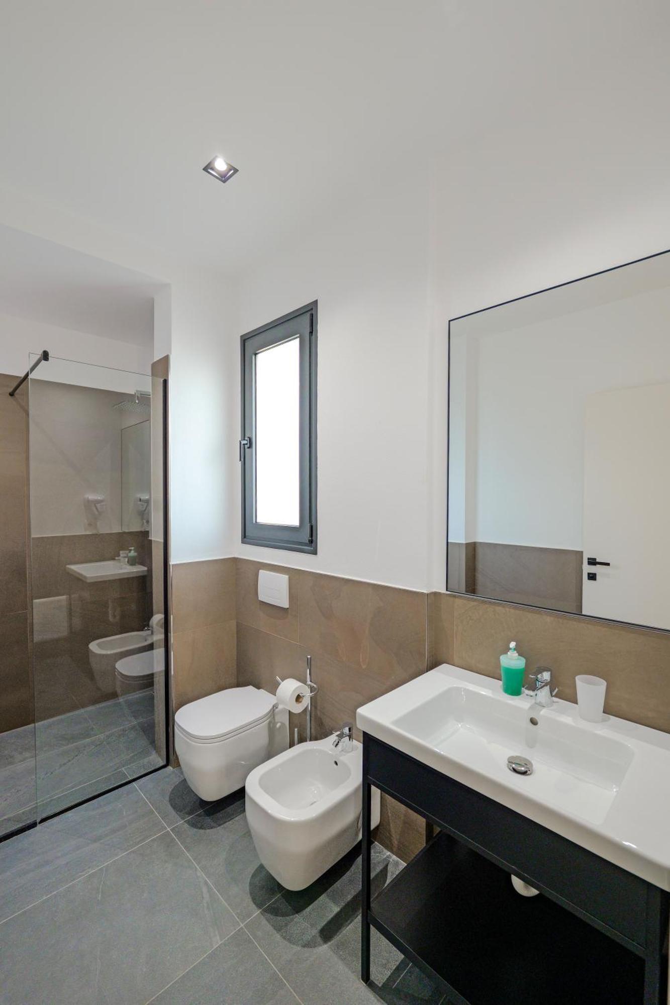 Hotel Central Vlore Ngoại thất bức ảnh