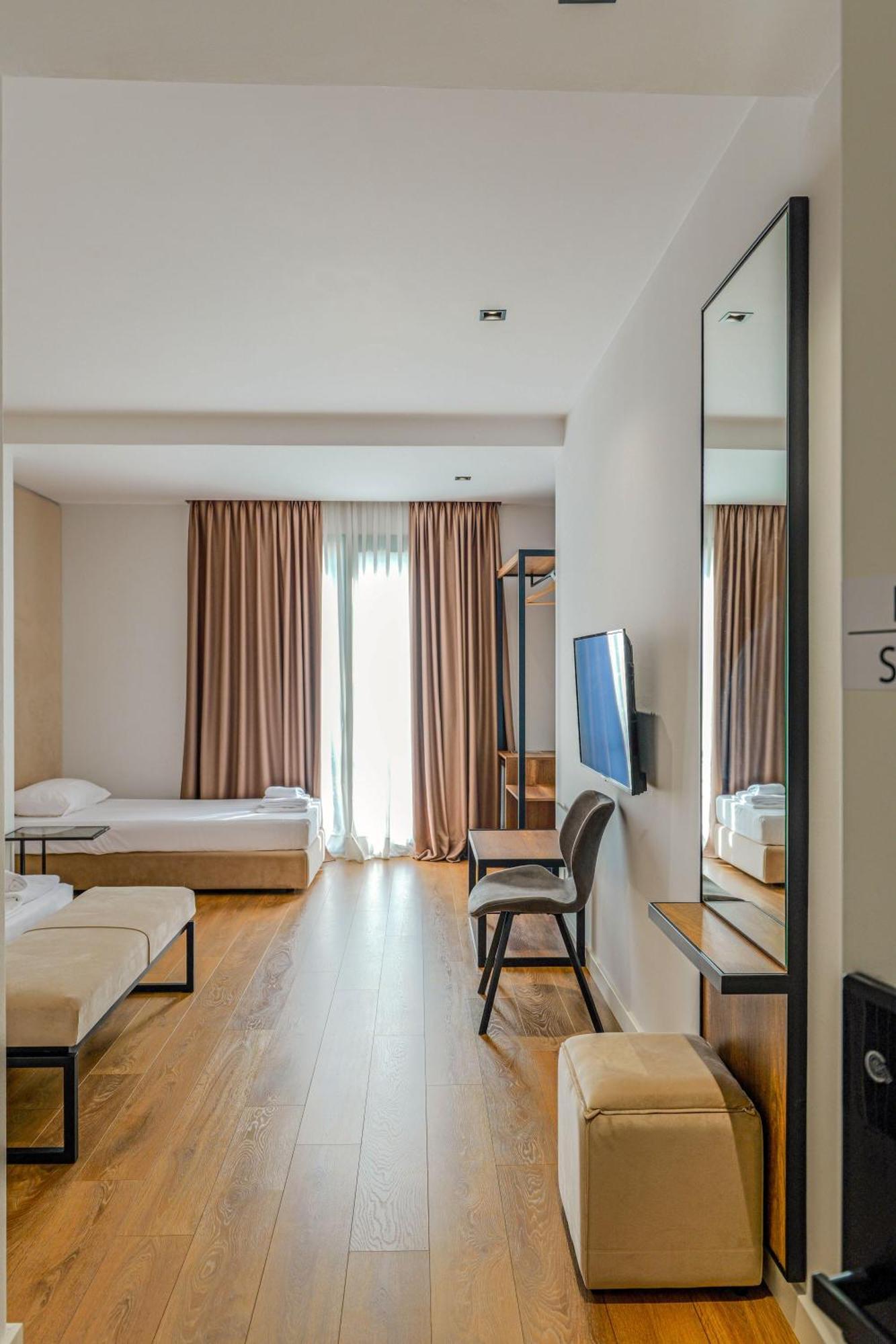 Hotel Central Vlore Ngoại thất bức ảnh