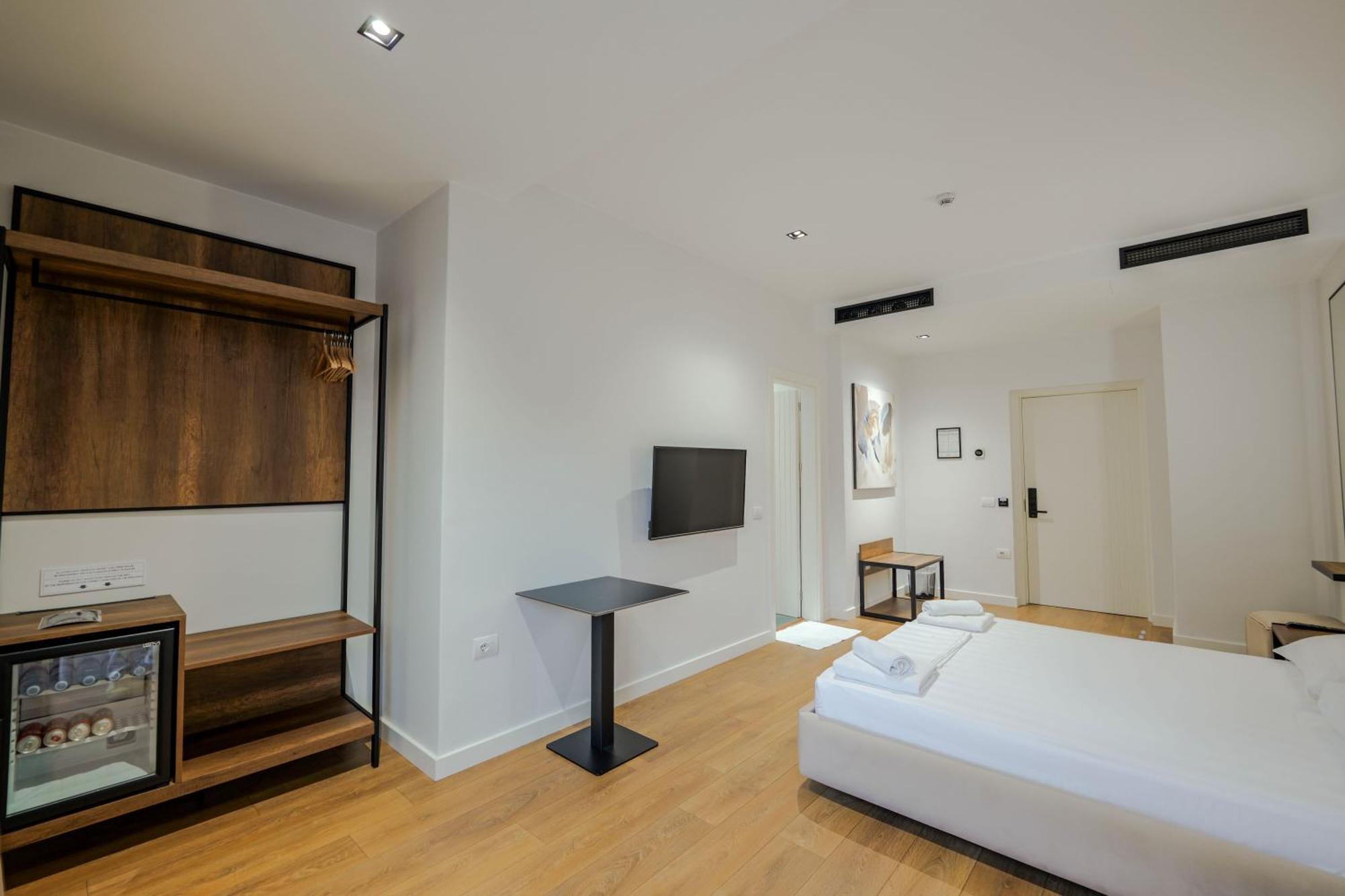 Hotel Central Vlore Ngoại thất bức ảnh