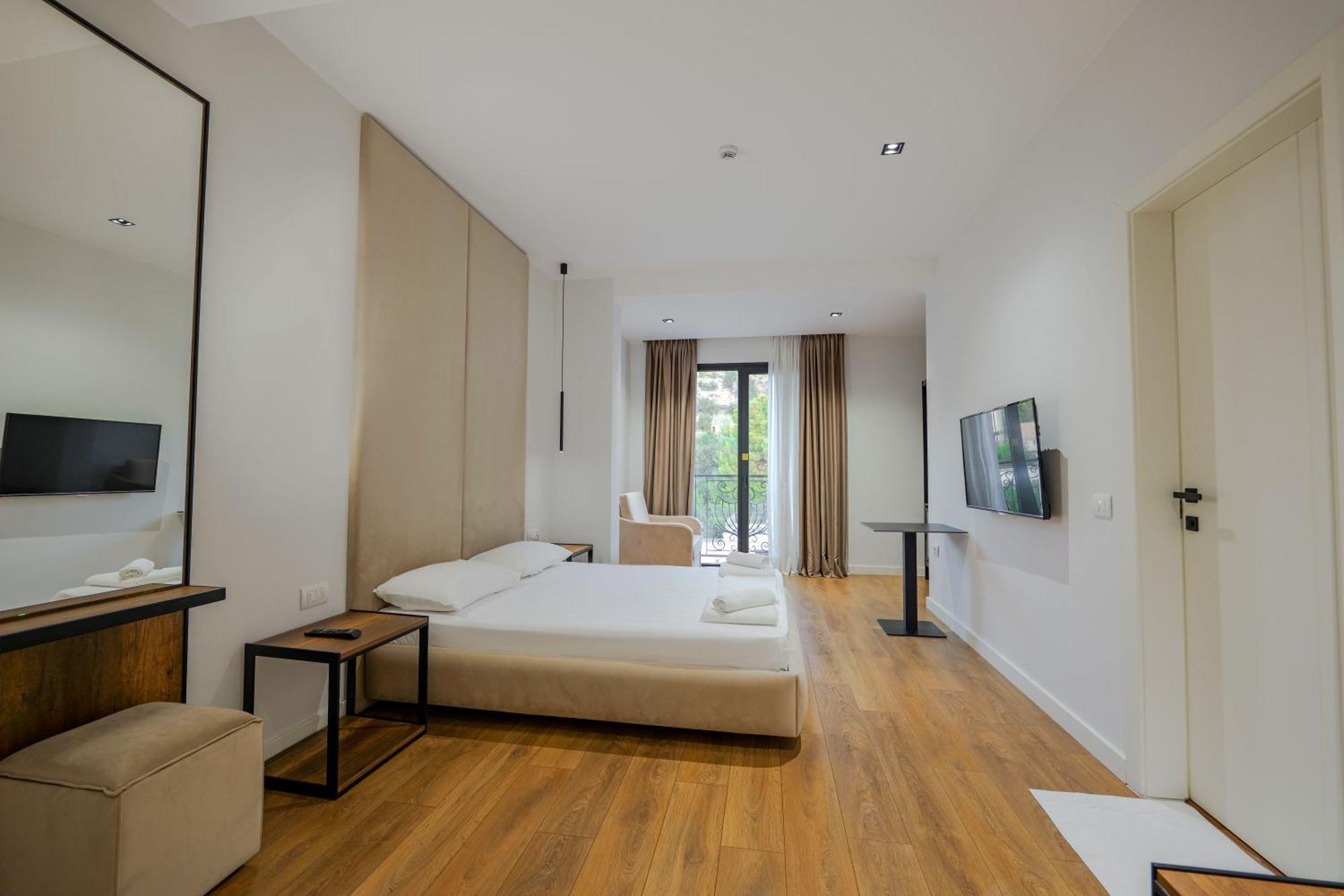Hotel Central Vlore Ngoại thất bức ảnh