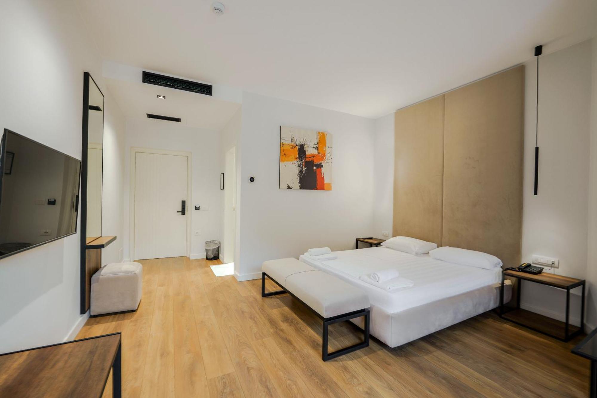 Hotel Central Vlore Ngoại thất bức ảnh