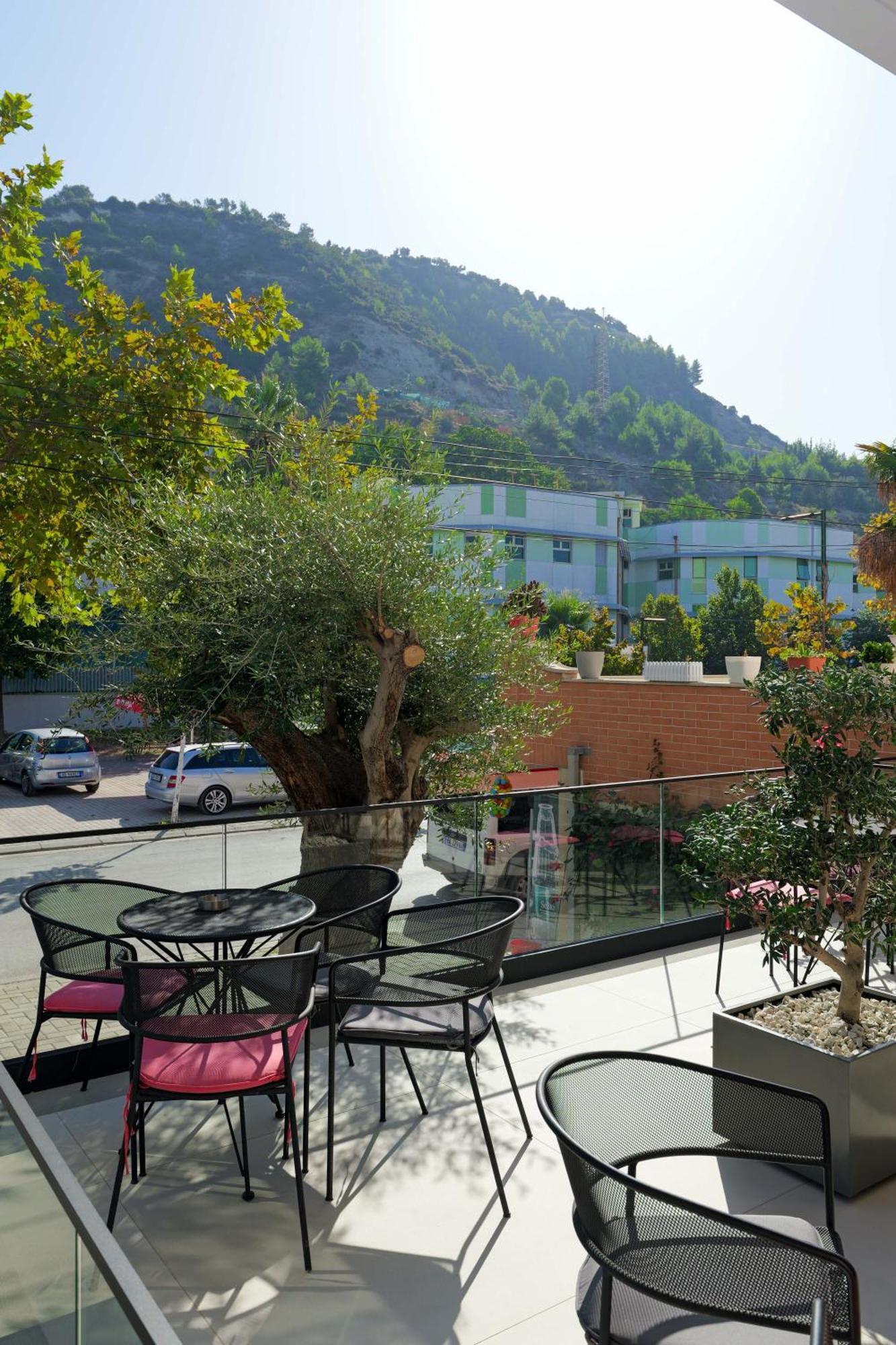 Hotel Central Vlore Ngoại thất bức ảnh